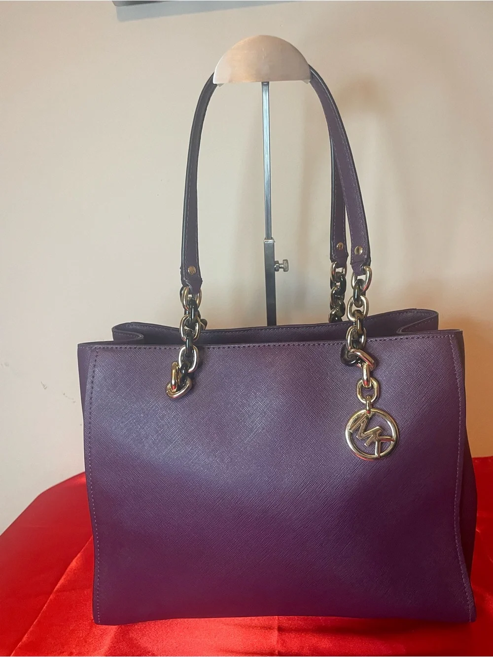 Authentic Michael Kors Purse #0102NCO Cynthia Medium Satchel in plum/dark purple